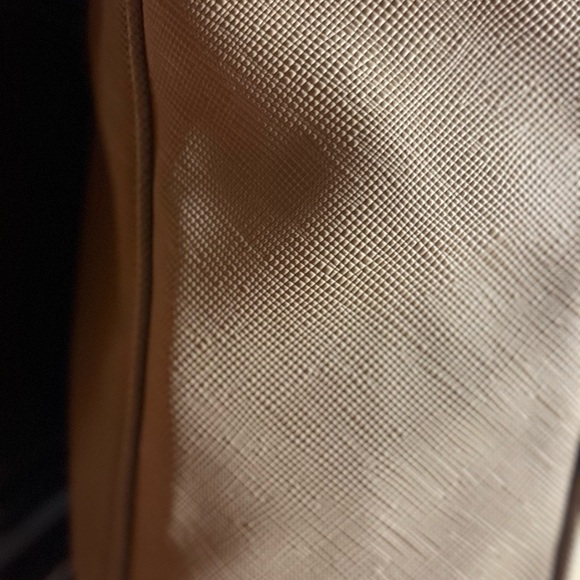 GUESS SAND SANFORD BOW BUCKLE SATCHEL HANDBAG BAG PURSE - Picture 4 of 6